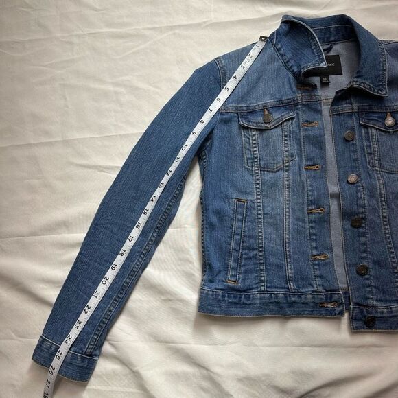 Banana Republic Womens XS Denim Shacket Jacket Button Front Classic Casual - Picture 9 of 11